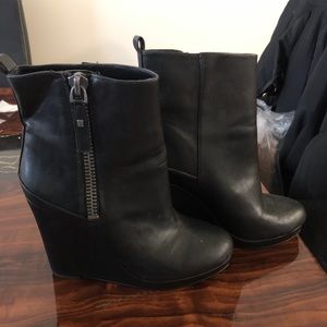 Ankle boots